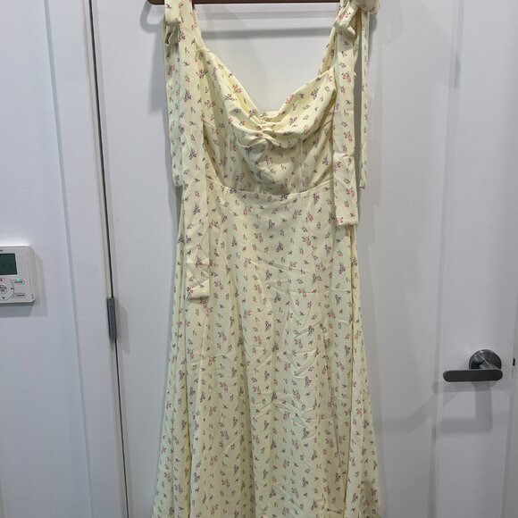 House of CB - Lemon Floral Print Midi Sundress - Large - Picture 3 of 5